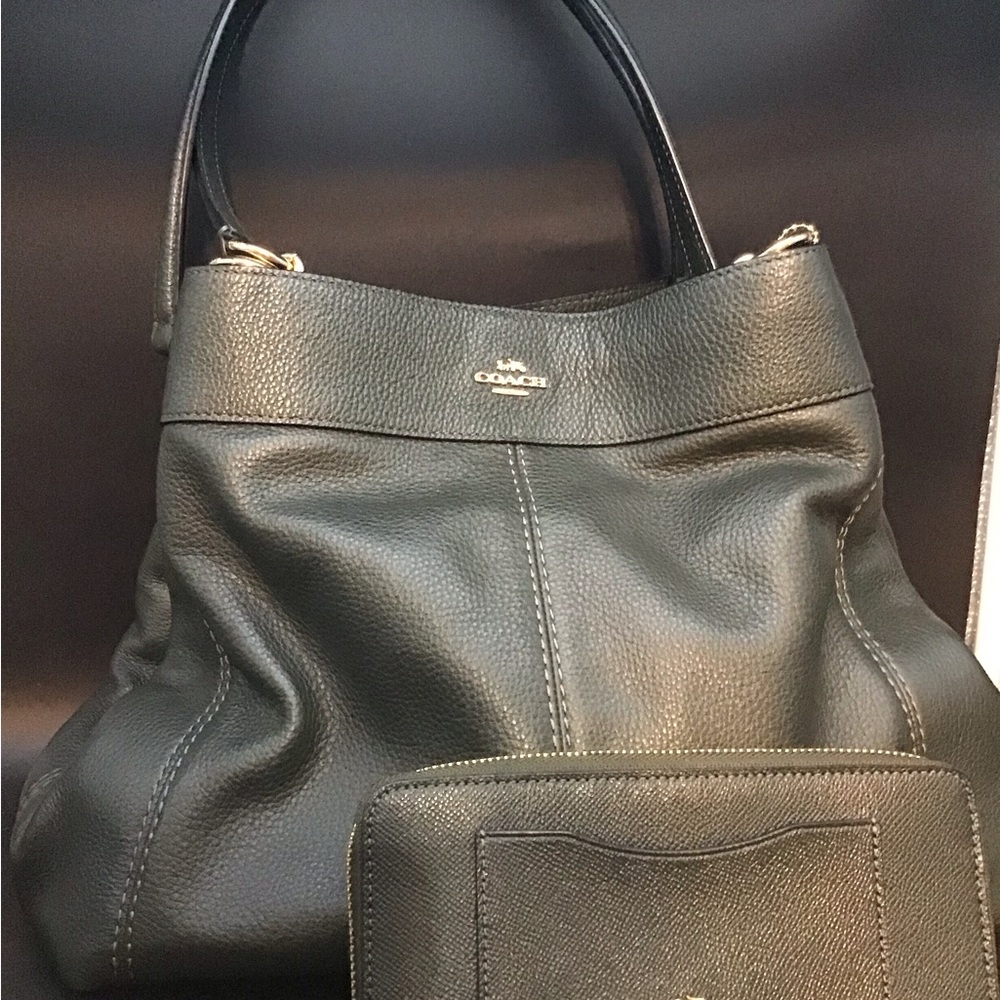 Coach Ivy Green Leather Shoulder Bag with wallet